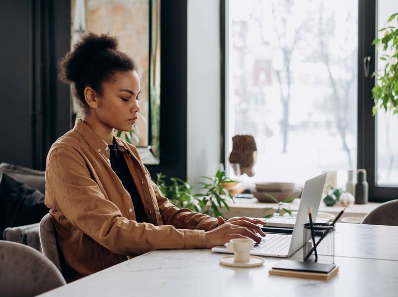 Devenir Assistant Virtuel L Quilibre Parfait Entre Travail Et Voyage