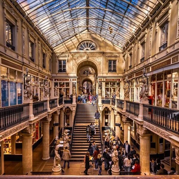 passage de la Pommeraye Nantes magasin