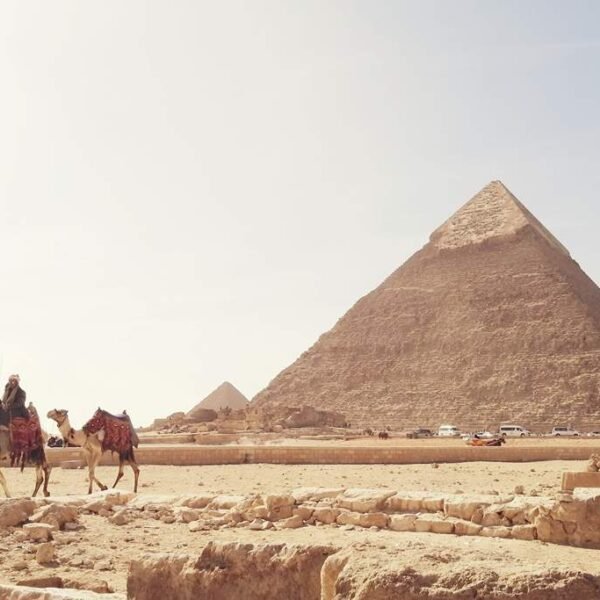 illustration croisière sur le nil - pyramide visite